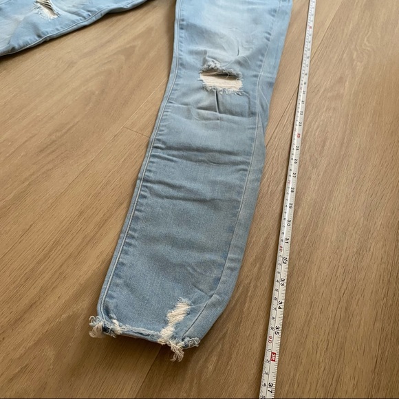 Uniqlo Light Blue Distressed Skinny Jeans Stretchy - Picture 7 of 9